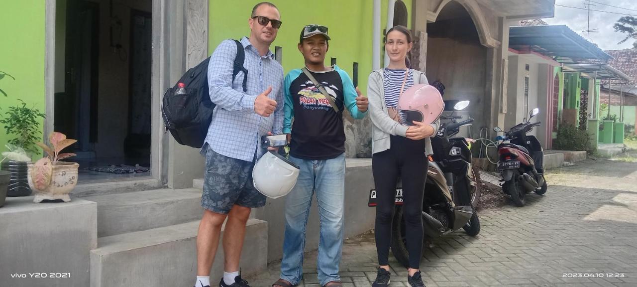 Javalindra Homestay Tour And Travel 바뉴왕기 외부 사진