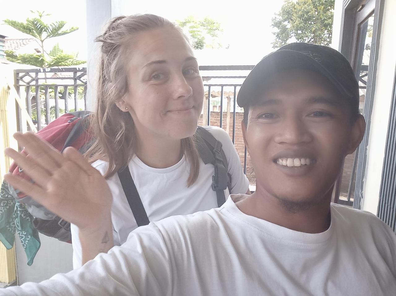 Javalindra Homestay Tour And Travel 바뉴왕기 외부 사진